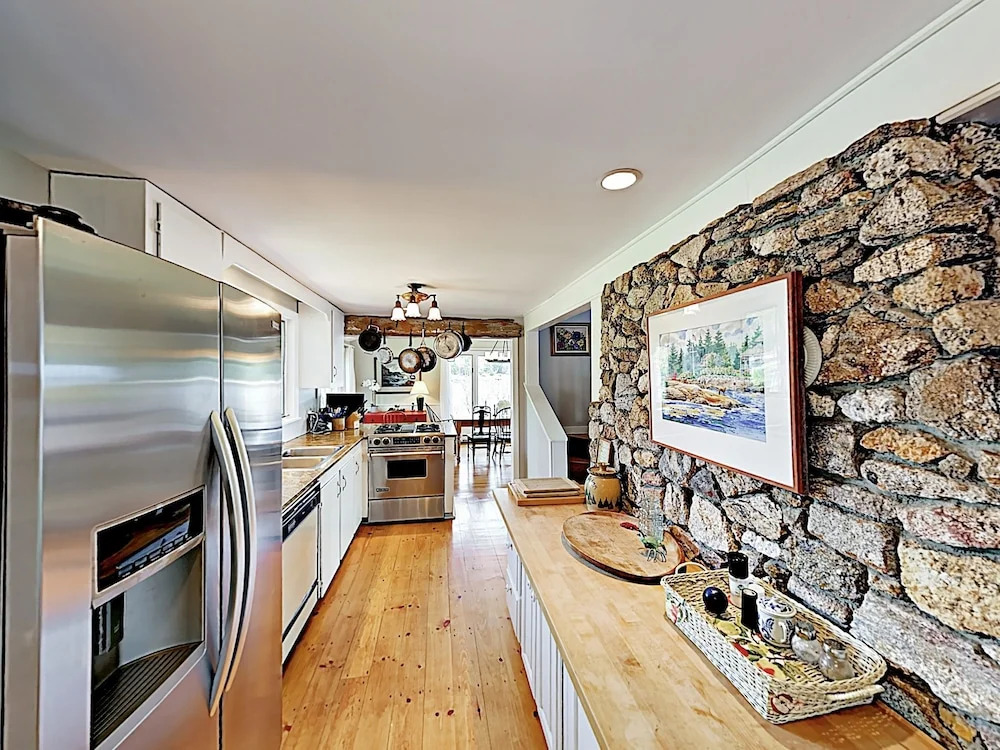 47 South Beach Rd Home