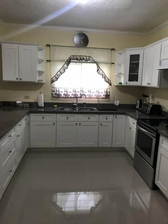 New Kingston Guest Apartment at Sandhurst