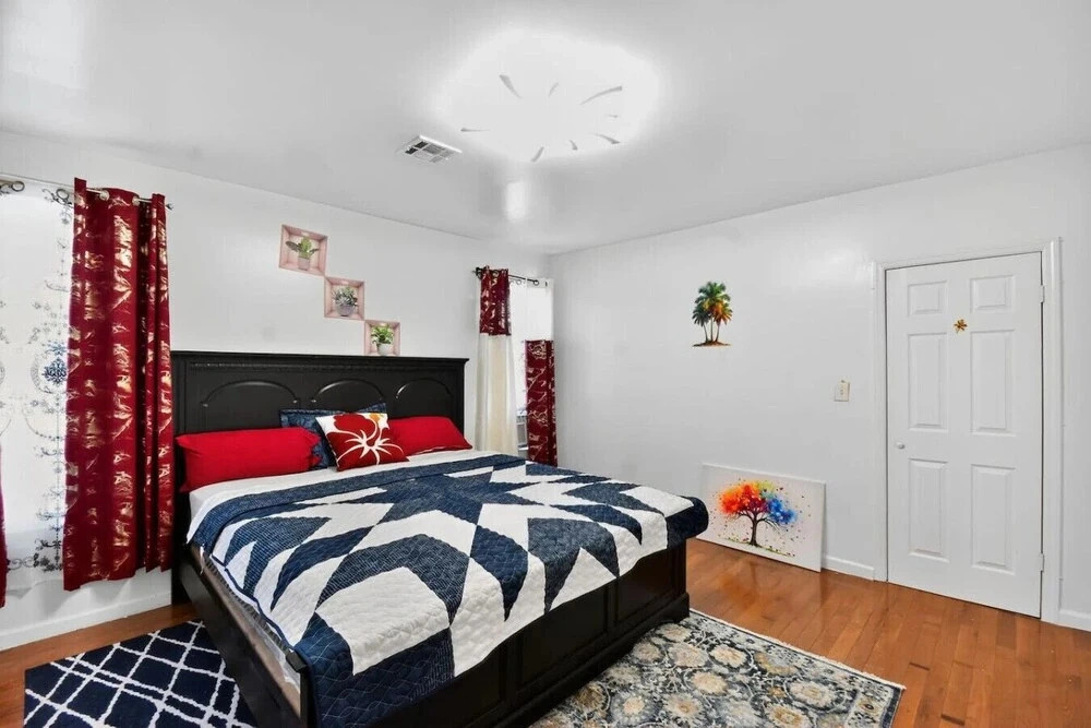 607 Massive 5 Bedroom Close to NYC