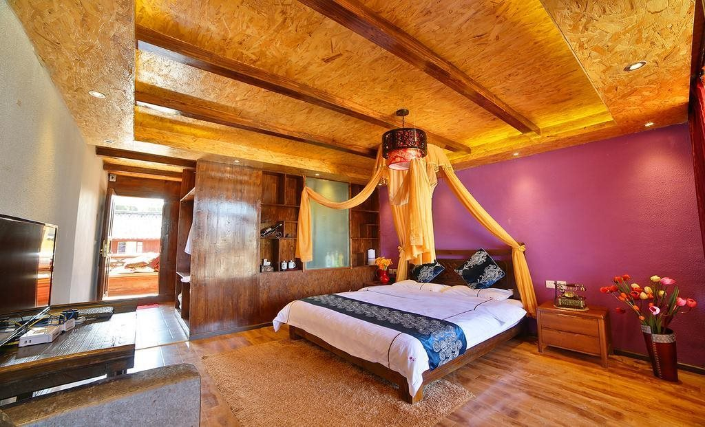 Huashen Hotel