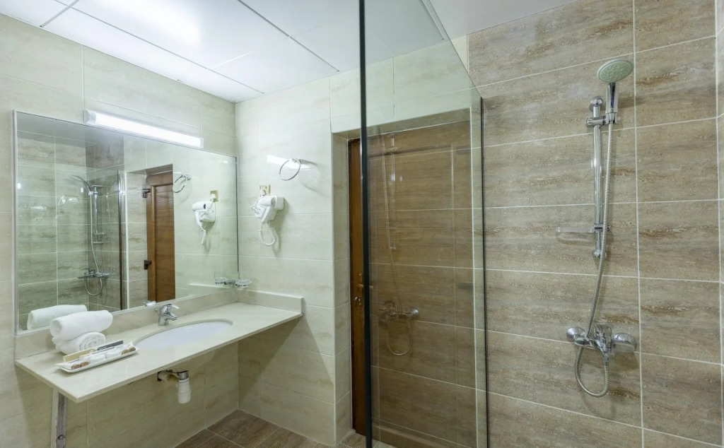 Hamdan Plaza Hotel Salalah, an HTG Hotel
