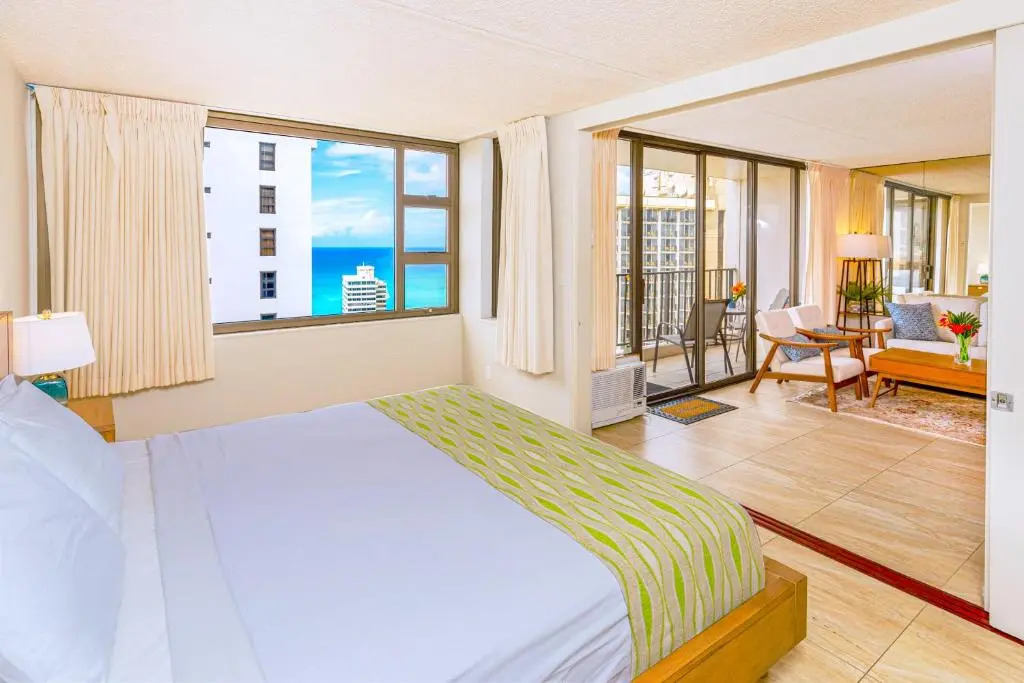 35th Floor Condo with Ocean Views, Parking, WiFi, AC - Short Walk to Beach!