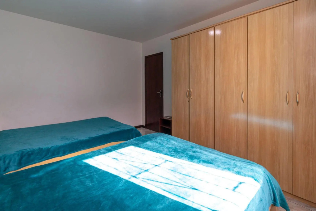Aluguel Casa 2 Quartos Para 8 Pessoas Bombas/sc