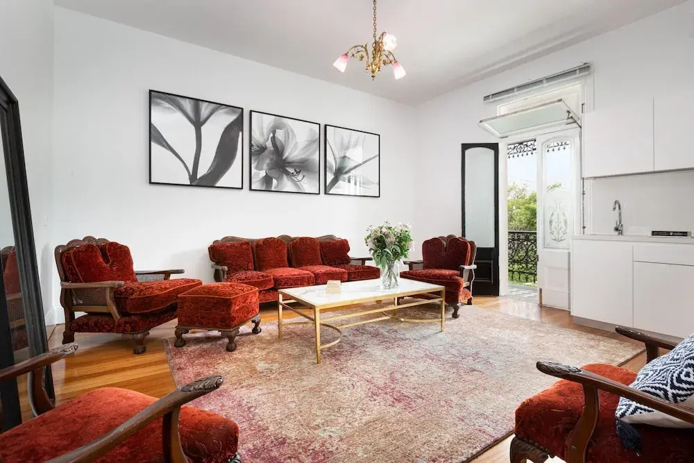 Chic Studio With Patio 20 min From CBD