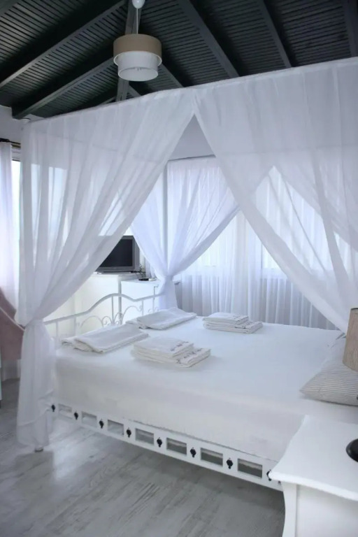 Tepe Hotel