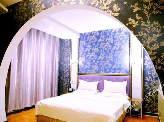 Dizhonghai Garden Hostel
