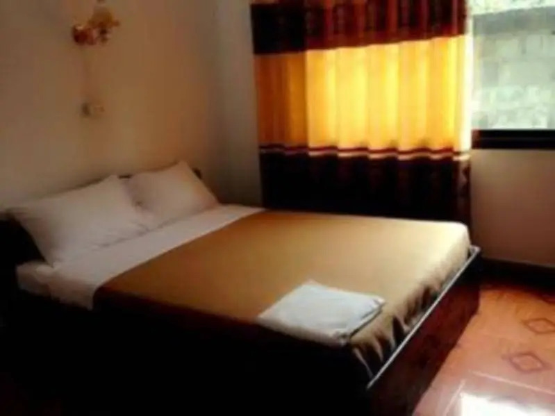 Jing Chaleun Guesthouse
