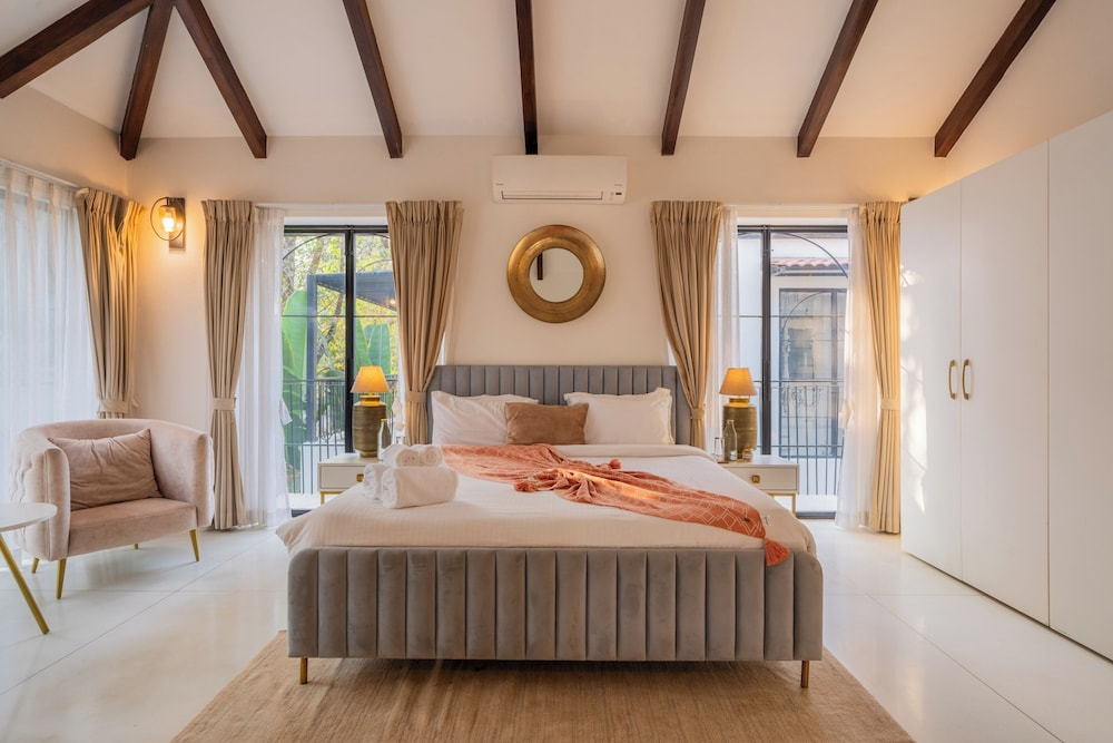 ELIVAAS Bogenvilla Luxe 3 BHK Villa