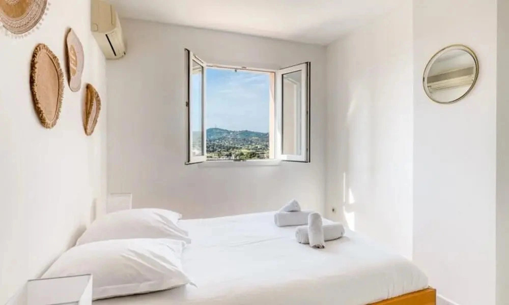 House in Cote Dazur With Private Pool