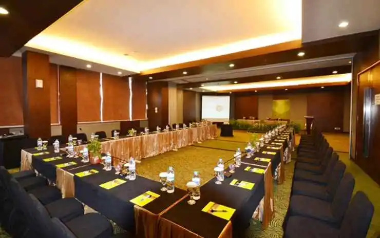 IPB Hotel And Convention Center