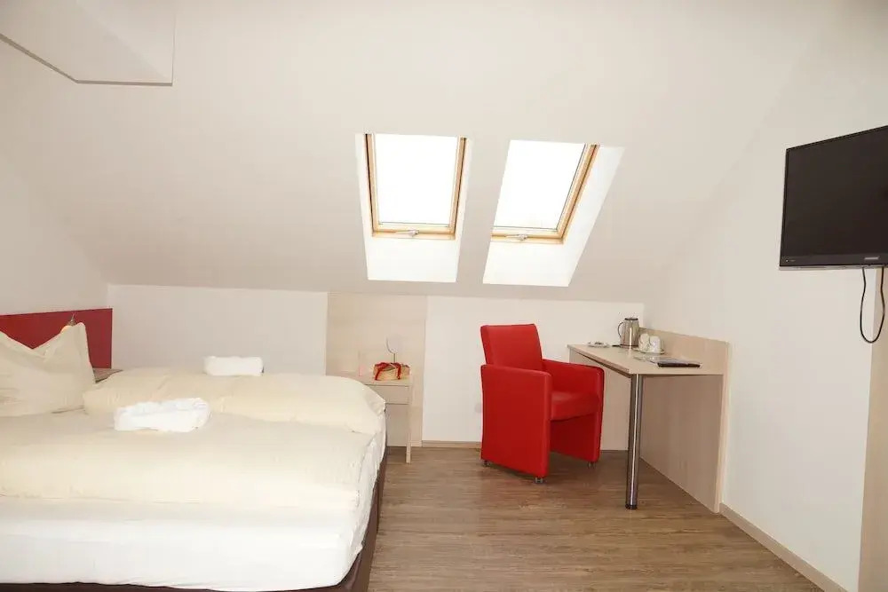 Seehotel und Appartements Schnöller