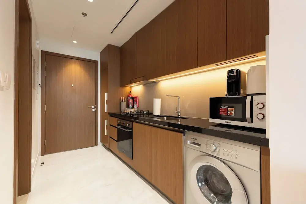 Luxury Studio with Pool - Azizi Vista