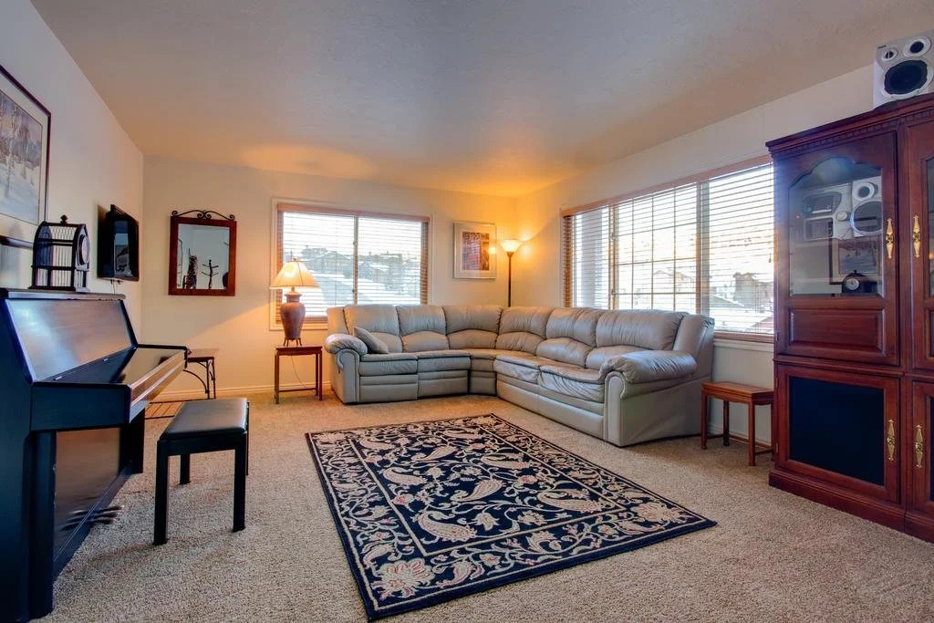 3055 Solamere Drive