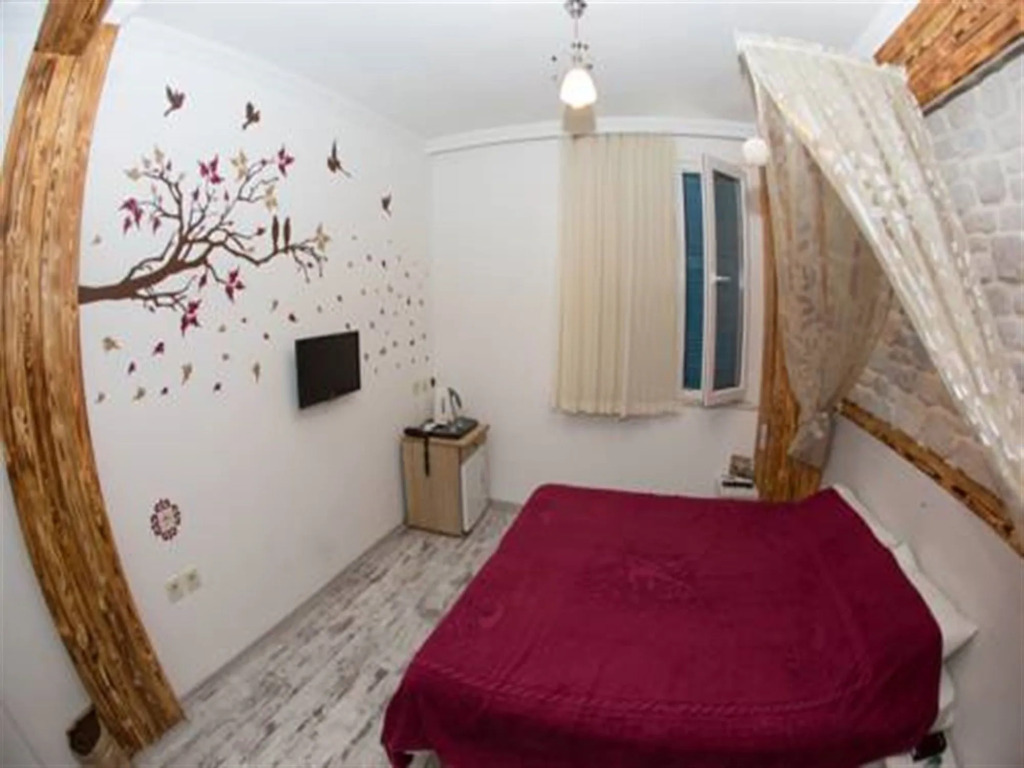 Hot Budget Ortakoy