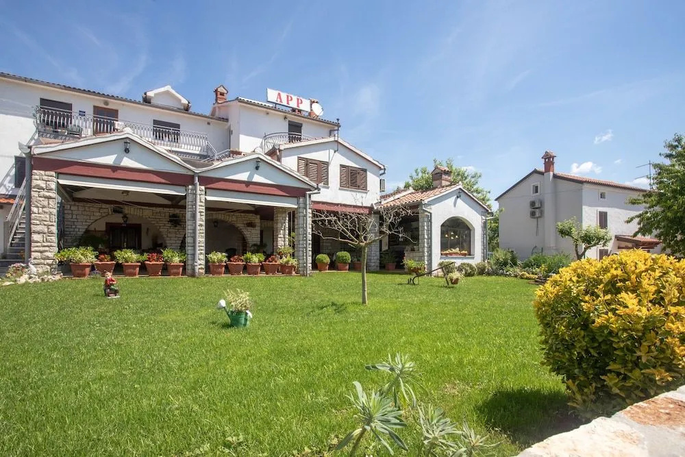 Guest House Milotic