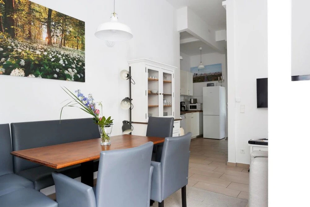 RockChair Apartment Niebuhrstraße