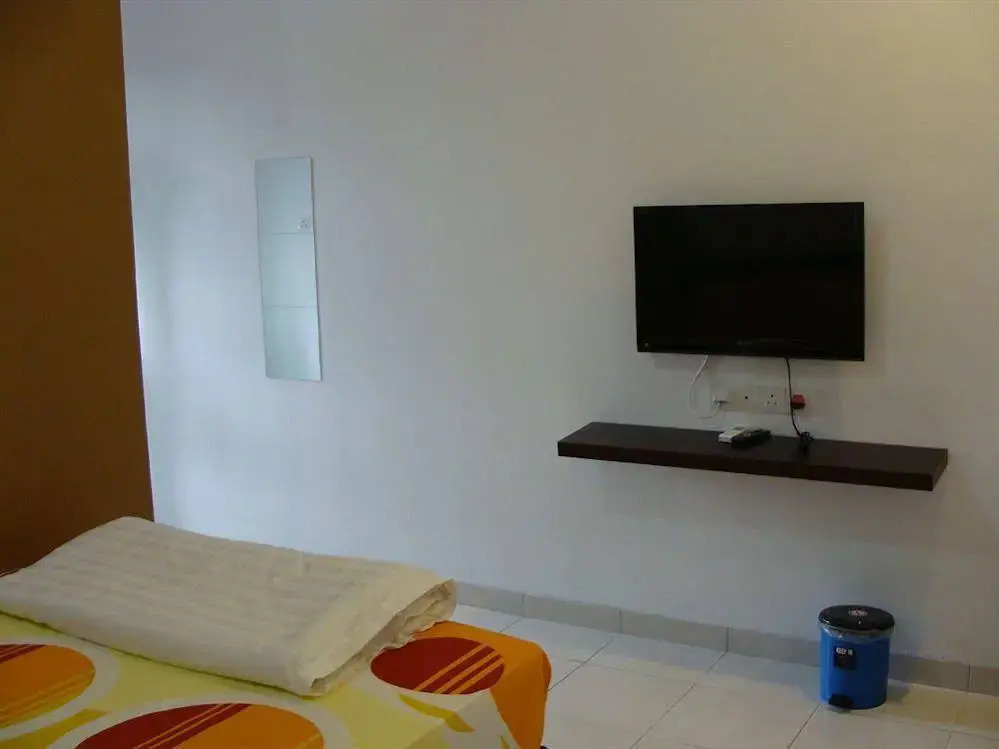 White House Homestay