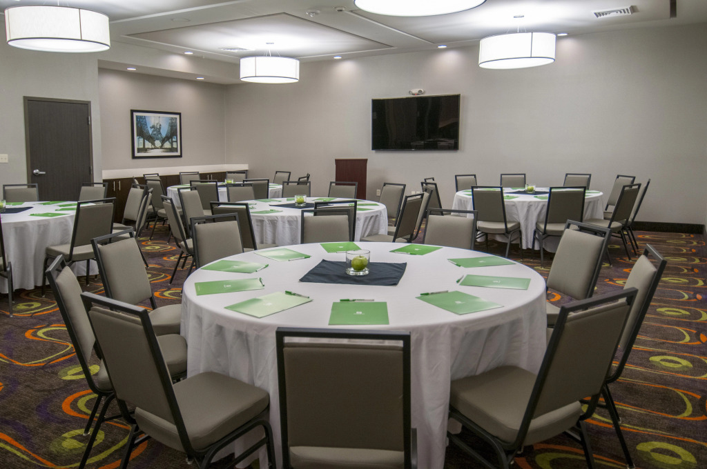 Holiday Inn - New Orleans Airport North by IHG