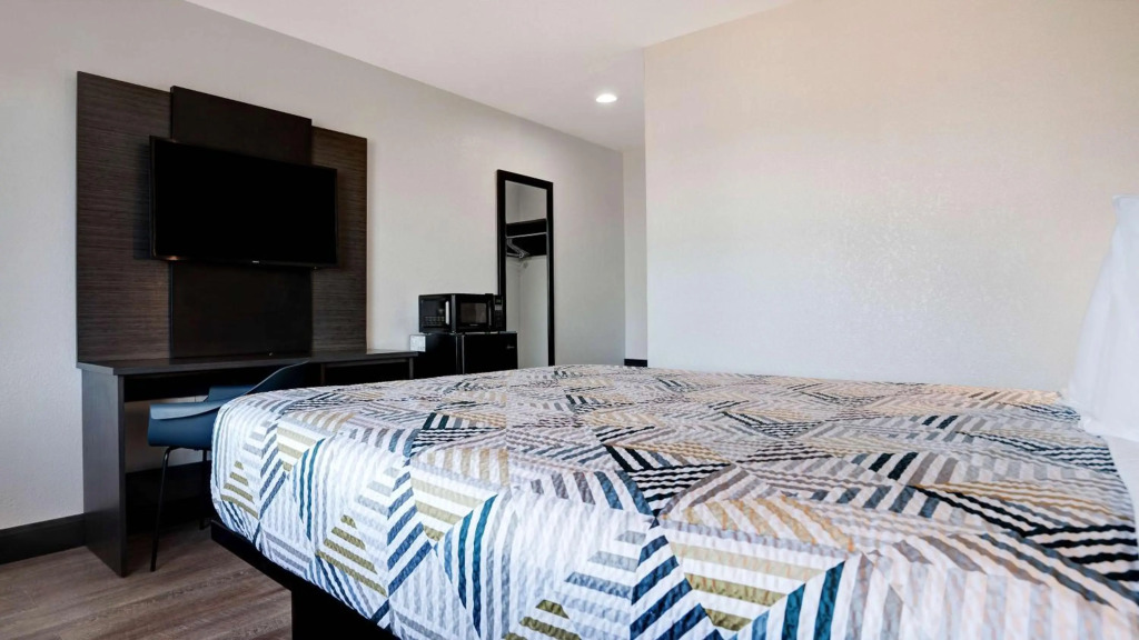 Motel 6-Arcata, CA Cal Poly Humboldt