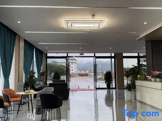 Lijiang Yuexiang Harbour Hotel