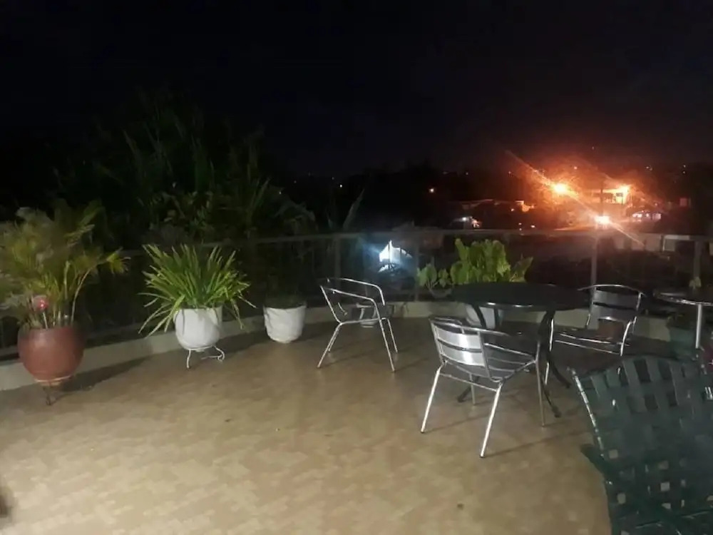 Starlite lodge
