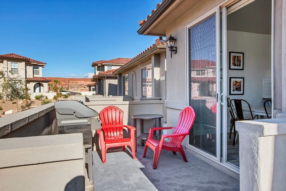 Gateway 3 Bedroom Townhouse by Redawning