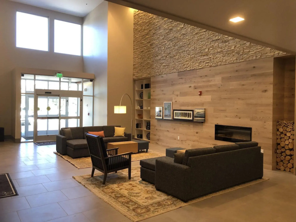 Country Inn & Suites by Radisson, Flagstaff Downtown, AZ