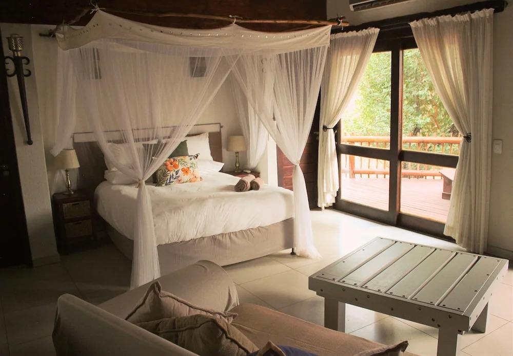 Leopards Lair Bush Lodge