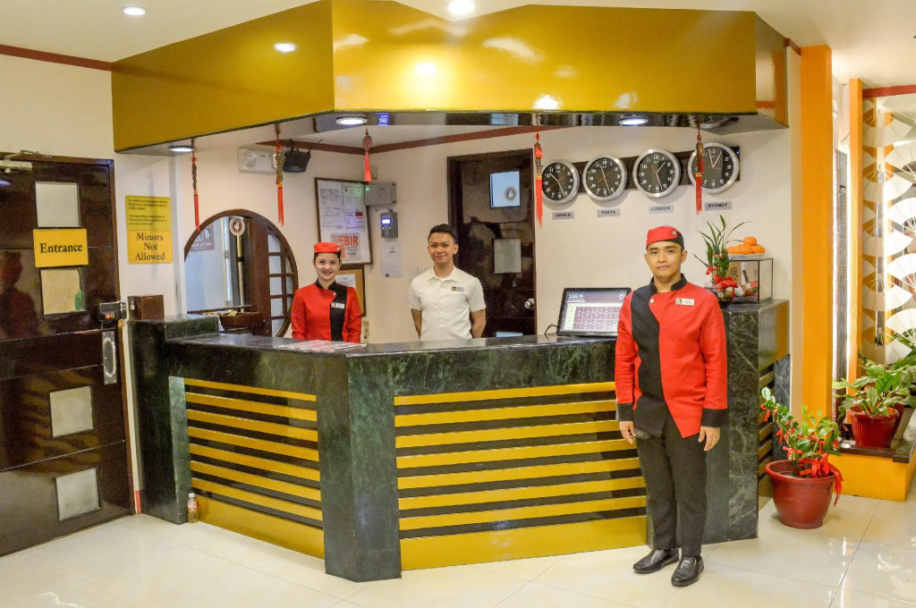 Hotel Sogo - Monumento, LRT Station
