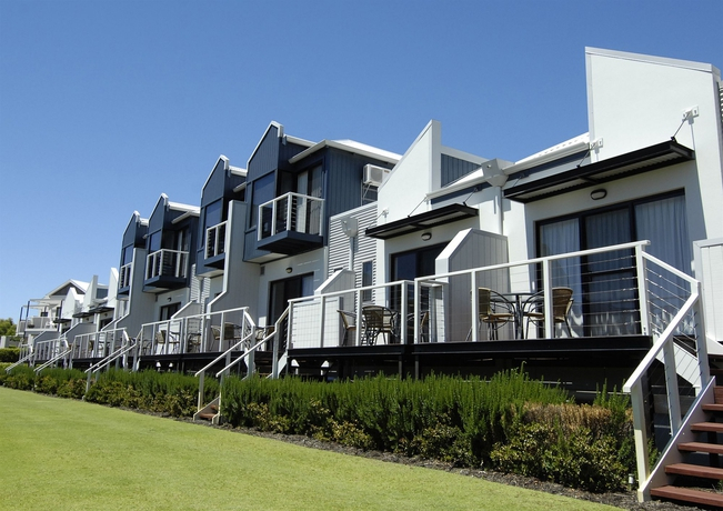 Assured Ascot Quays Apartment