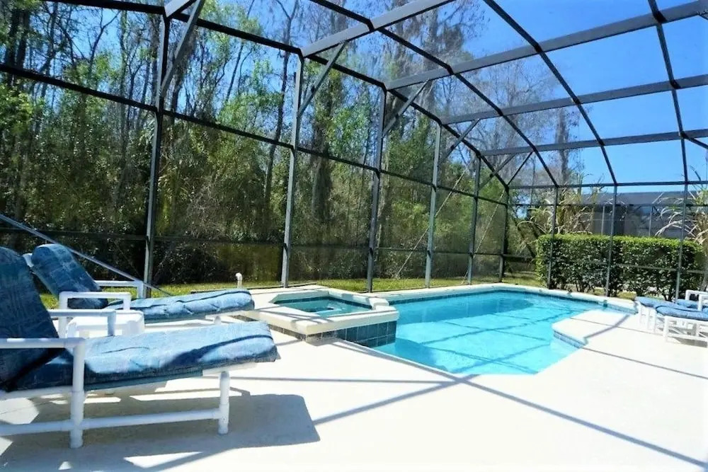 Cumbrian Lakes 4666 - Five Bedroom Villa with Private Pool