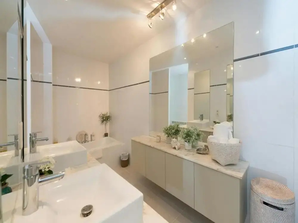 Villa in Porroig with Stunning Sea Views