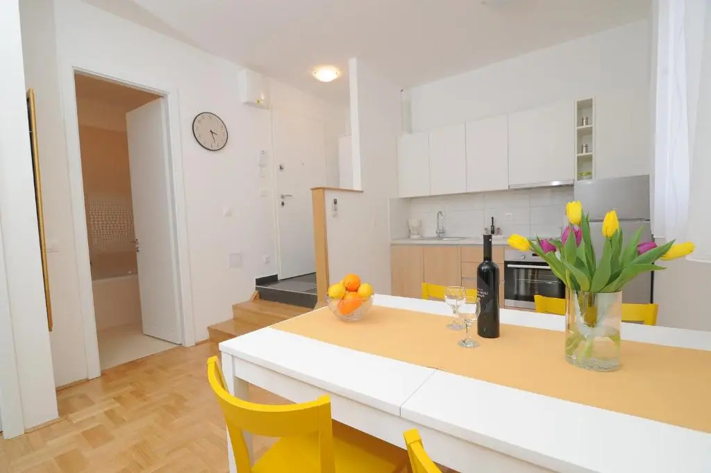 Amaros Apartment