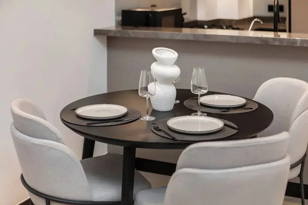 Premium 1BR Apartment at 15 Northside