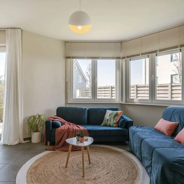 Bright Apartment With Large and Sunny Garden