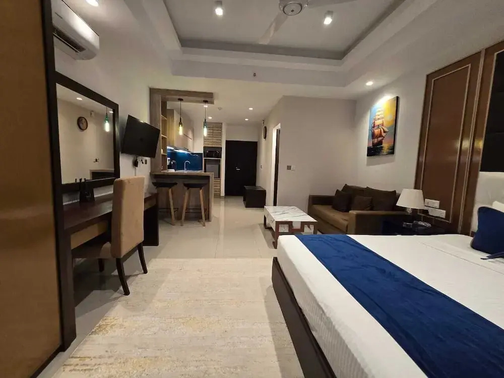 Ocean Breeze Studio Apartment Negombo