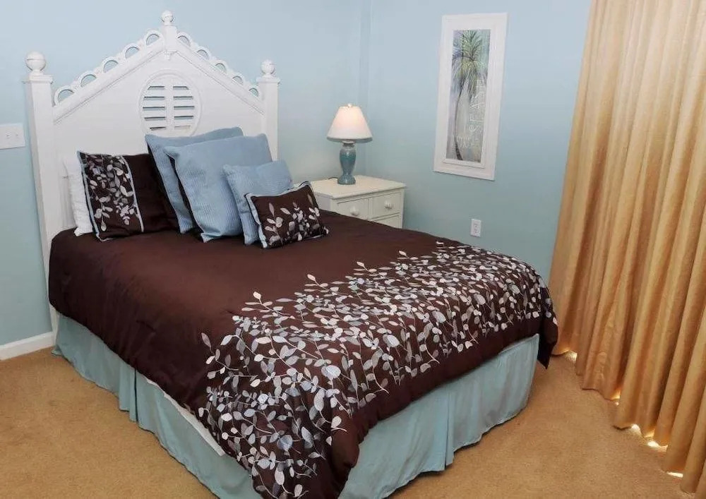 Ocean Bay Club 1401 - 4 Br condo by RedAwning