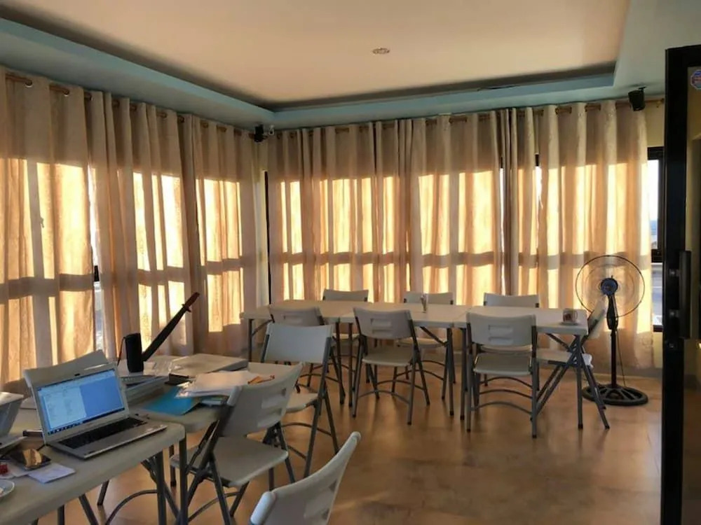 Godo's Hotel and Restaurant