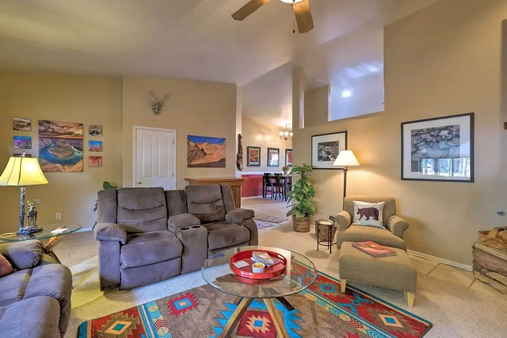 Arizona Home w/ Patio, Fire Pit & Gas Grill