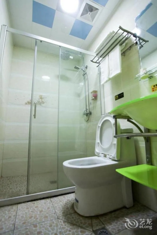Shenzhen Shiyan Maolong Business Hotel