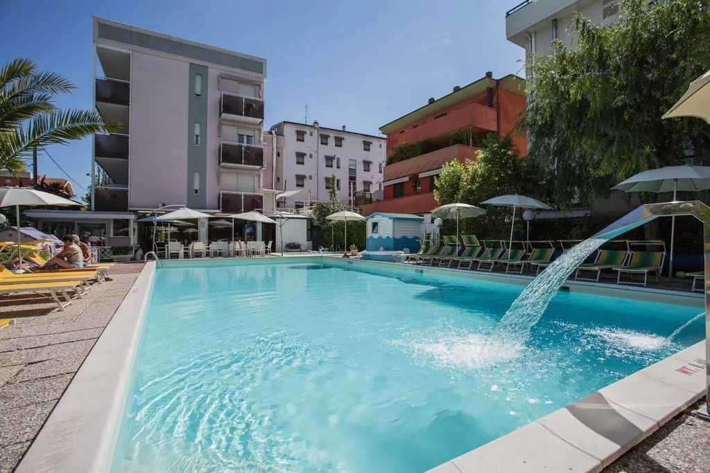 HOTEL TRE ROSE