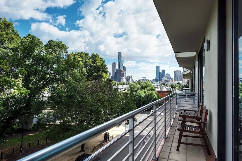 Roomerang at Parkside East 8