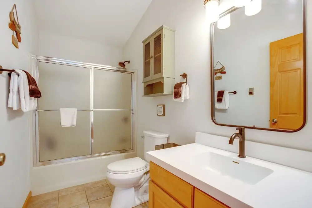 Steps to Grand Lake: 'the Innlet' Condo!