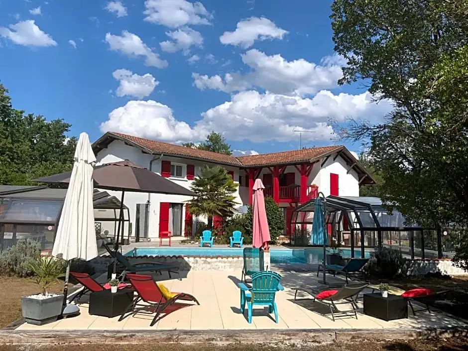 "Chez Jenn et Bastien" Domaine de Labelo