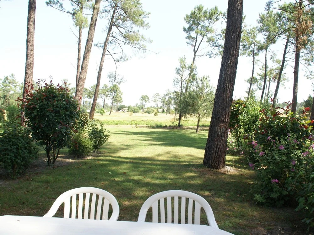 Semi-Detached Holiday Home in Green Surroundings