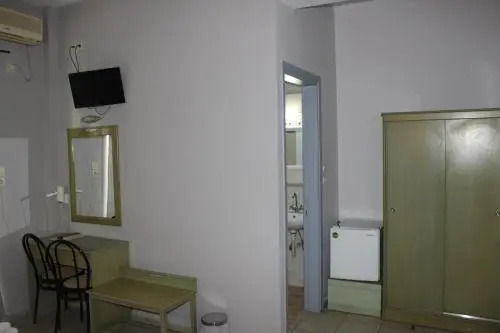 Hotel Avra