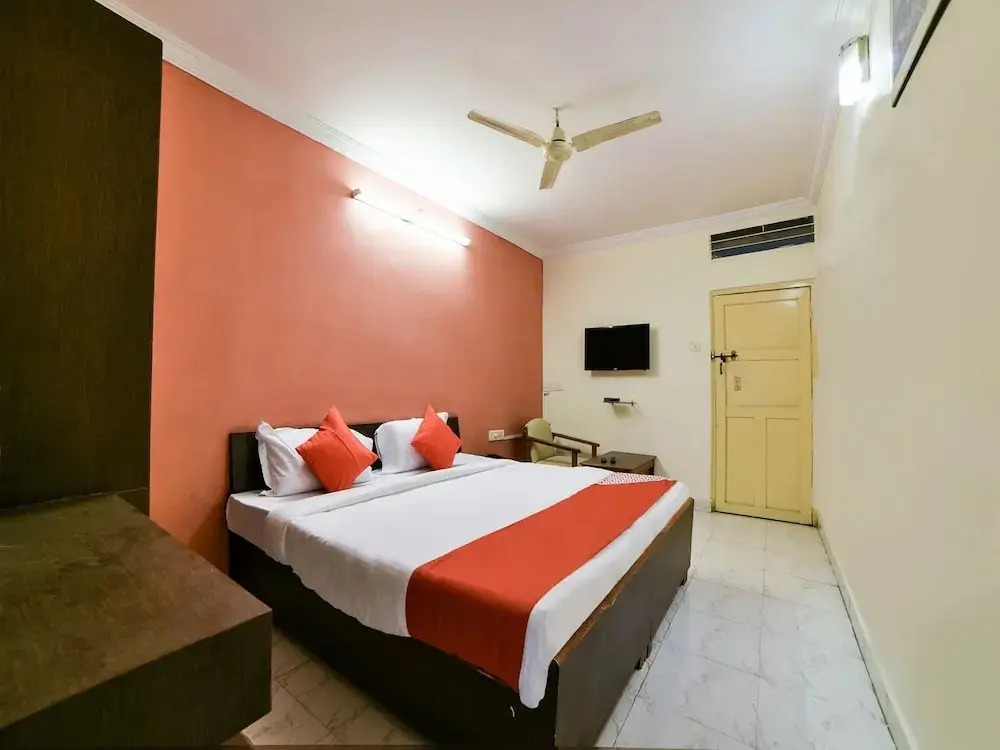 Hotel Sudarshan By OYO Rooms