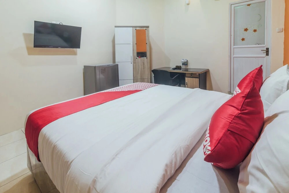 Satria Guest House by OYO Rooms