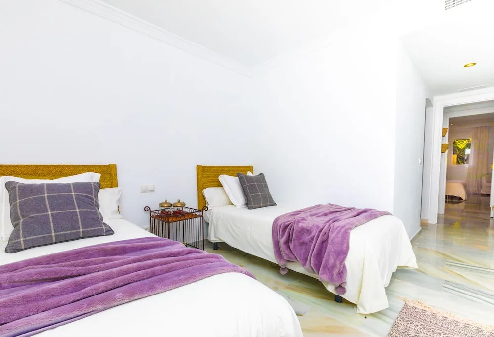 OleHolidays Jardines de Marbella Club