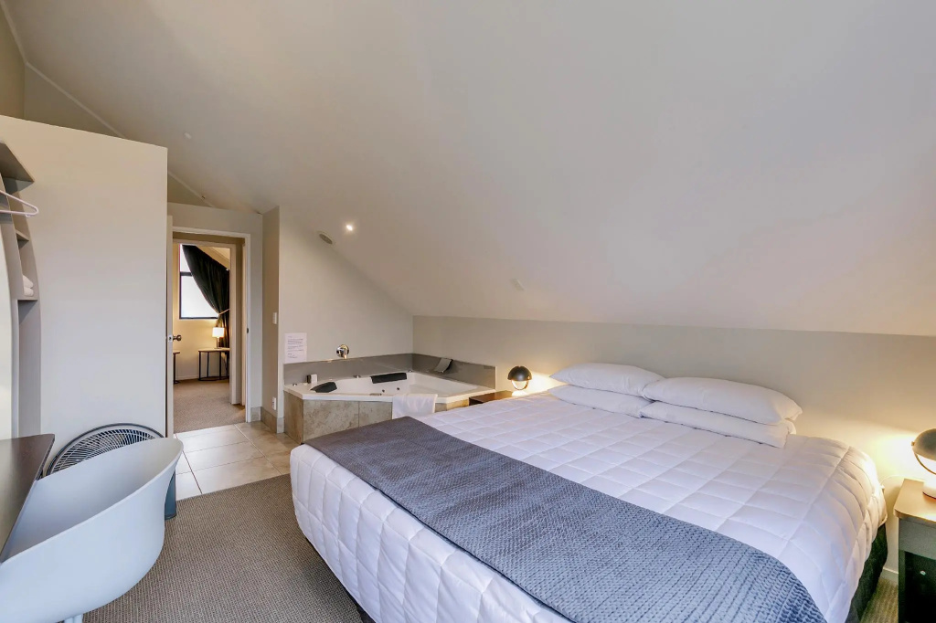 Le Chalet Suisse Motel Taupo
